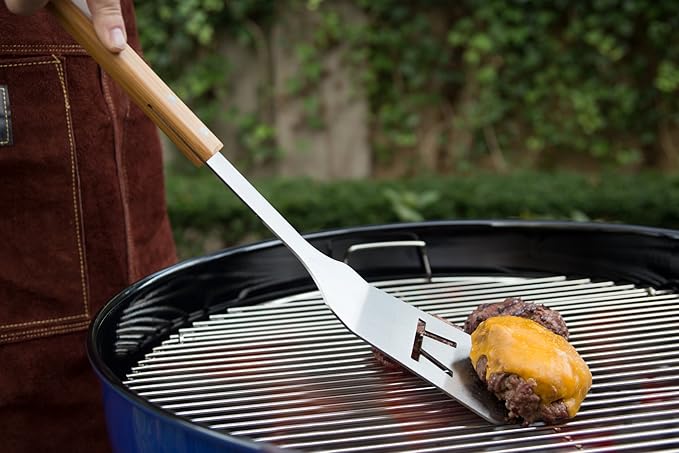 Outset QV10 Verde Collection Grill Spatula, 100% Sustainable Materials, 1.75 x 3.75 x 18 inches